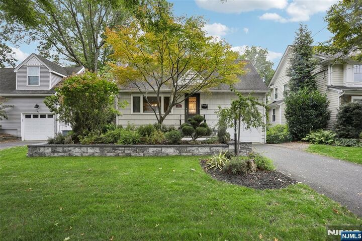 322 Marshall Street  Ridgewood NJ 07450 photo