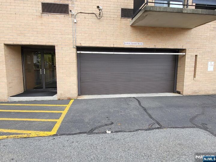 Property Photo:  5 Linden Street 3D  NJ 07601 