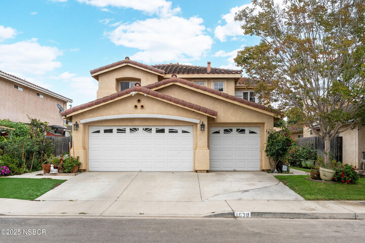 Property Photo: 1838 Lauren Lane CA 93454