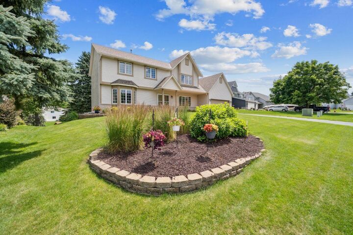 Property Photo: 8980 Highland Circle MN 55125