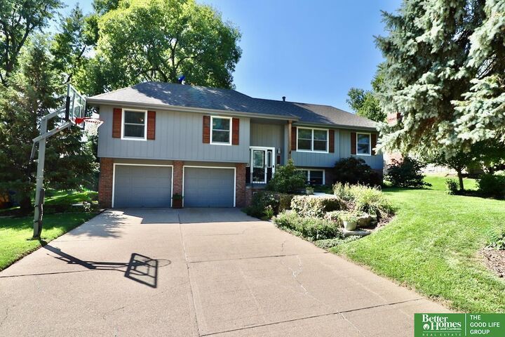 912 S 130th Street  Omaha NE 68154 photo