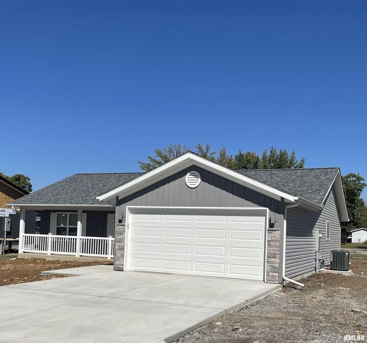 Property Photo:  1312 W Mack Avenue  IL 62959 