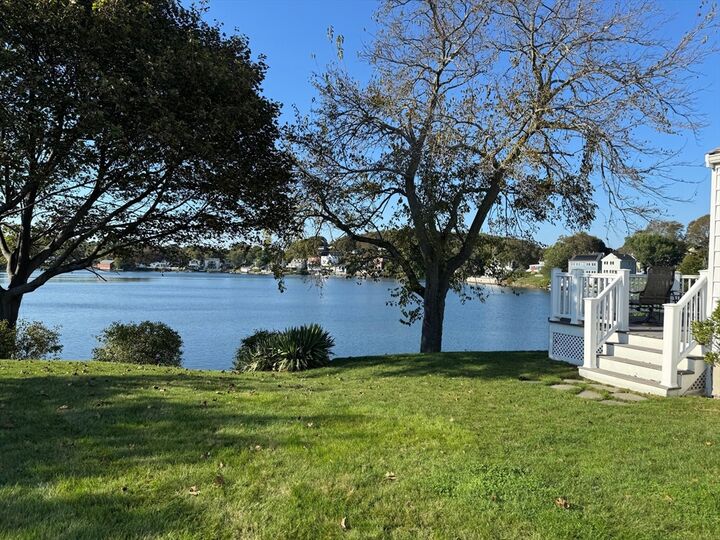 Property Photo:  12 Pond View Rd  MA 01904 
