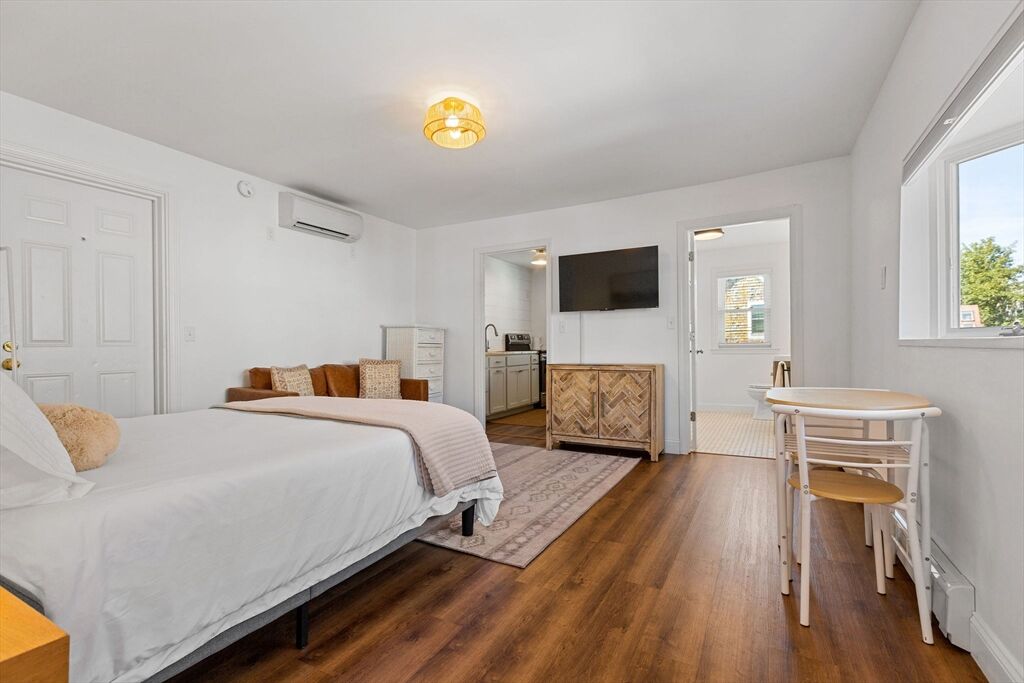 Property Photo:  290 Commercial Street 2A  MA 02657 