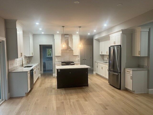 Property Photo:  66 Parish Road 4  MA 01833 
