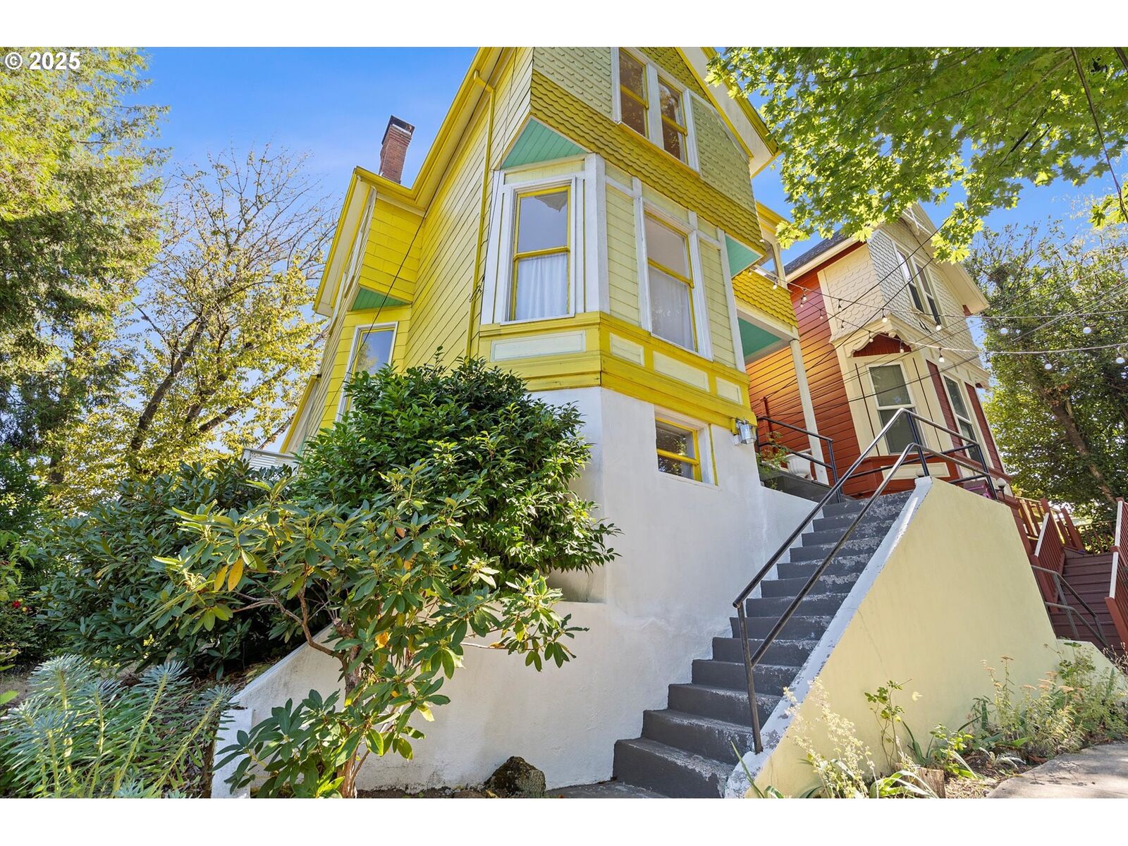 Property Photo:  3204 S Kelly Ave  OR 97239 