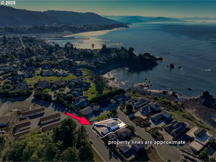 Property Photo: 838 Chetco Point Ter OR 97415