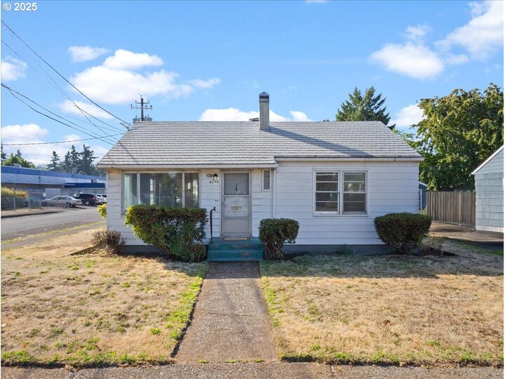 6248 NE Wasco St  Portland OR 97213 photo