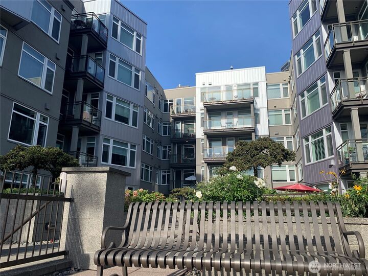 Property Photo:  2000  Alaskan Way 342  WA 98121 