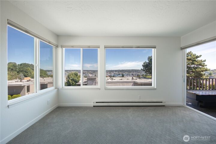 Property Photo:  3626  26th Place W 3  WA 98199 