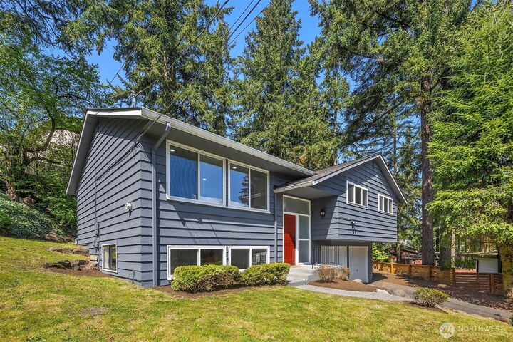 Property Photo: 1136 N 146th Place WA 98133