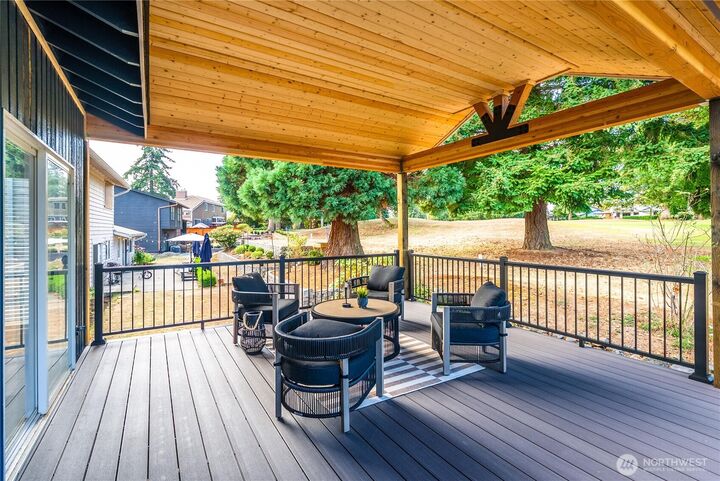 Property Photo:  31611  37th Avenue SW  WA 98023 