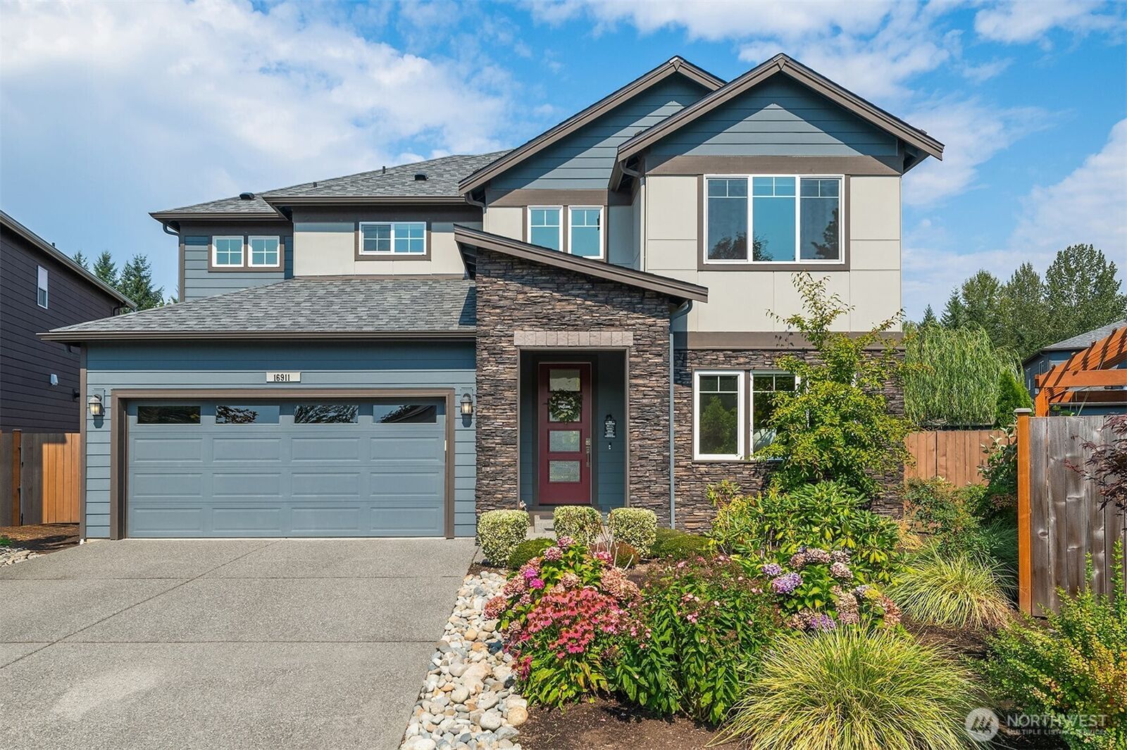 Property Photo:  16911  125th Street SE  WA 98290 