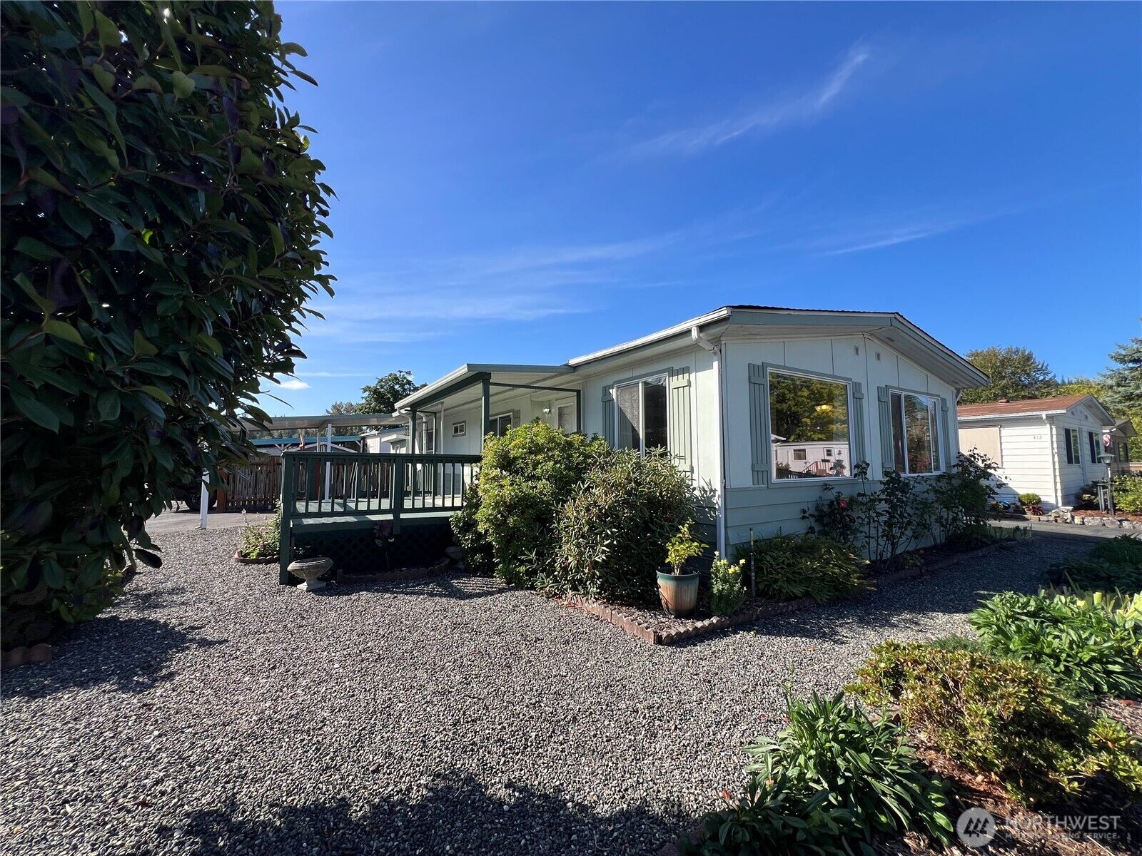 Property Photo: 1200 Lincoln Street 413 WA 98229