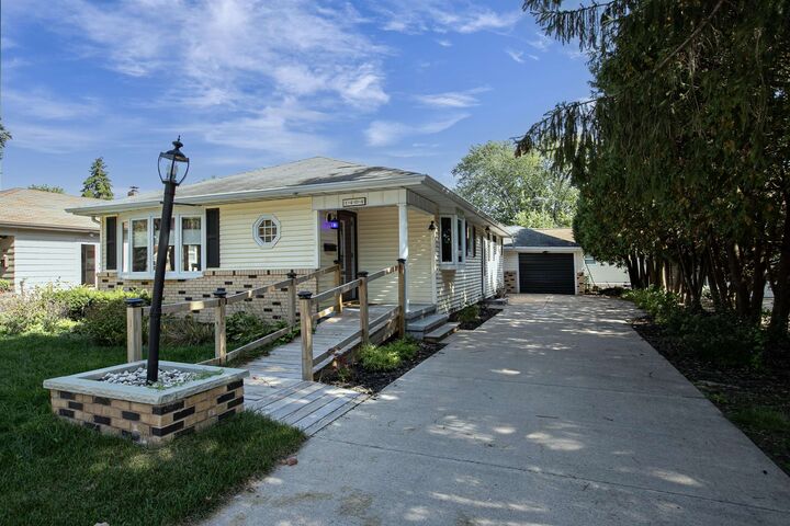 1404 N Charlotte Street  Appleton WI 54911-4014 photo