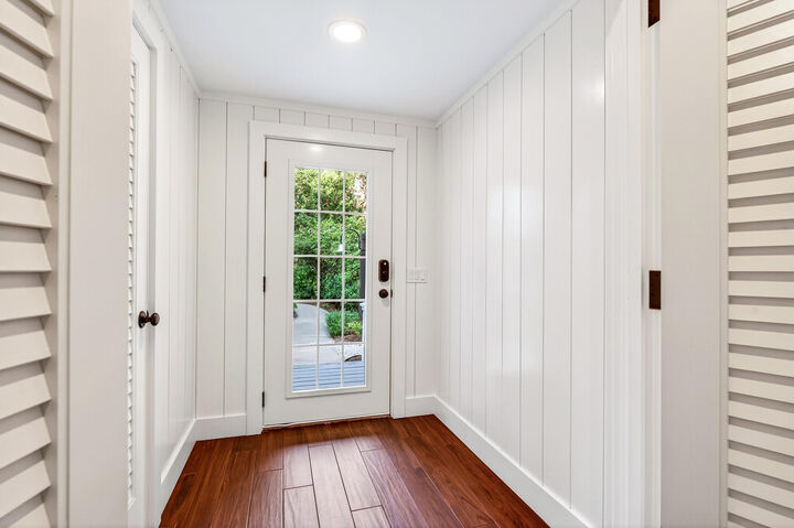 Property Photo:  1300 Palmetto Court 109  FL 32963