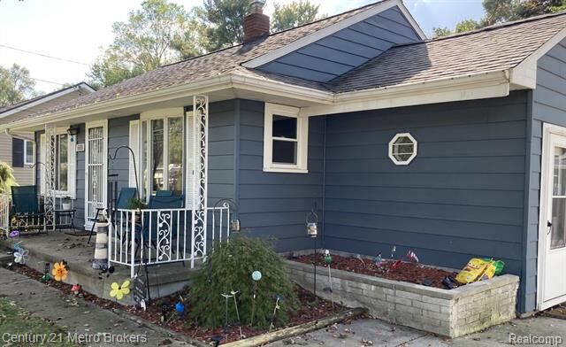 Property Photo:  3247 Mills Acres Street  MI 48506 