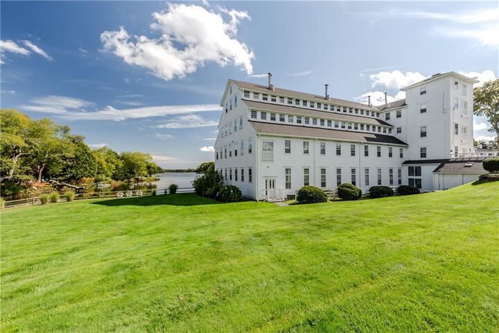 40 Web Avenue 18  North Kingstown RI 02852 photo