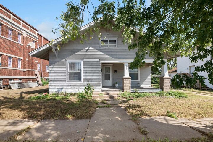 Property Photo: 522 N School St KS 67010