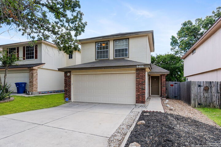 Property Photo: 9406 Gillcross Way TX 78250