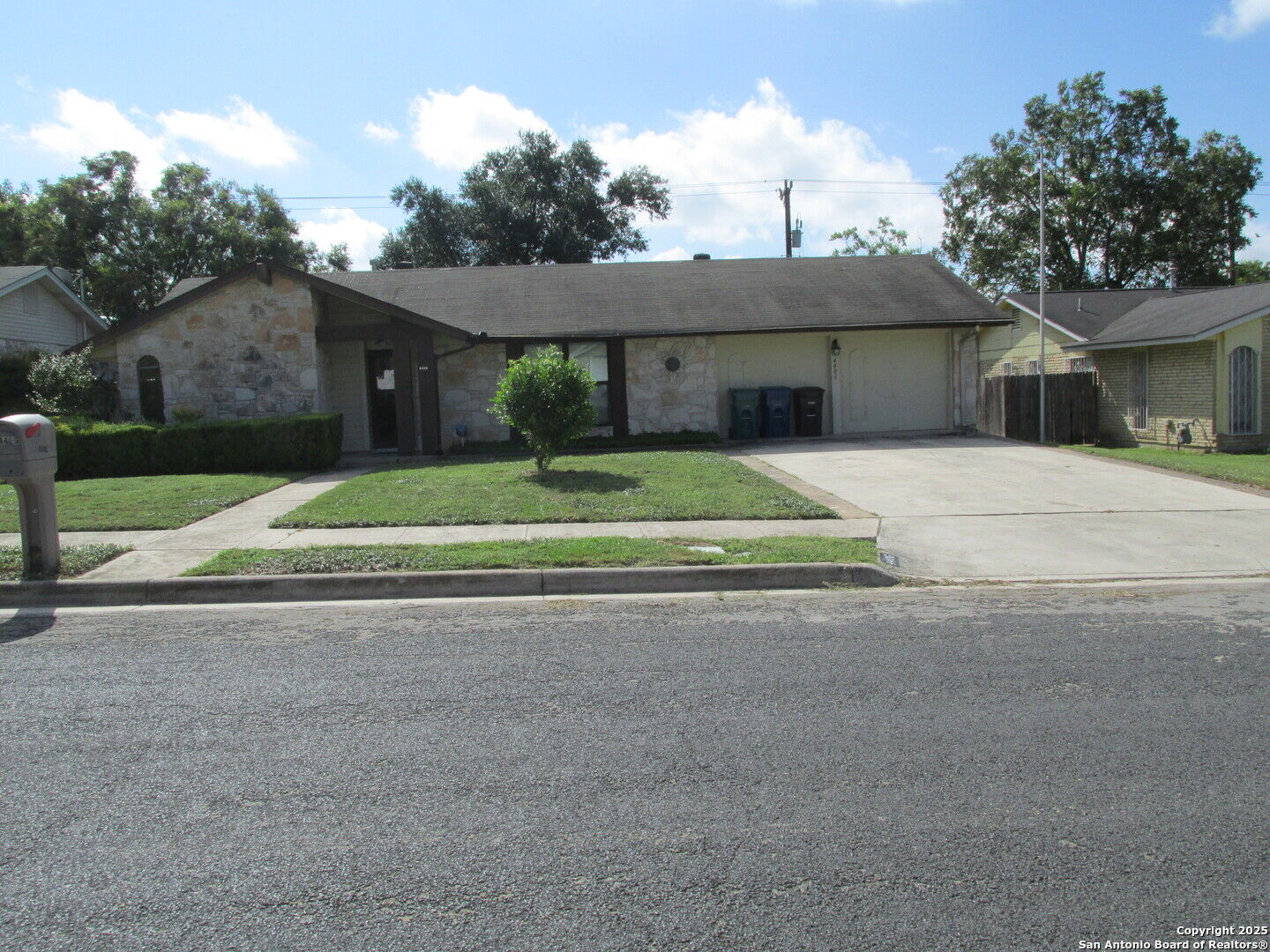 Property Photo:  4406 N Bayliss  TX 78233 
