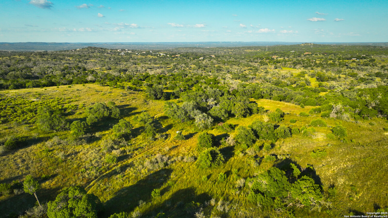 Property Photo: Far Hills Ranch Tract 4 TX 78013