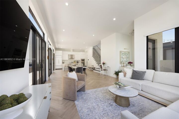 Property Photo:  8026 NW 43rd St  FL 33166 
