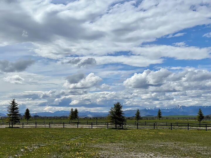 Property Photo: 40 Purdy Way ID 83348