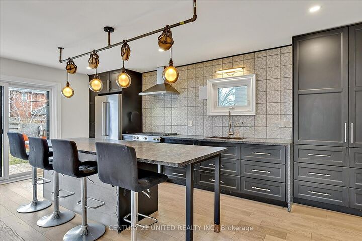 508 Sherbrooke Street  Peterborough ON K9J 2P3 photo