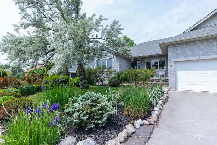 Property Photo:  9 Victoria Avenue  ON K0L 2H0