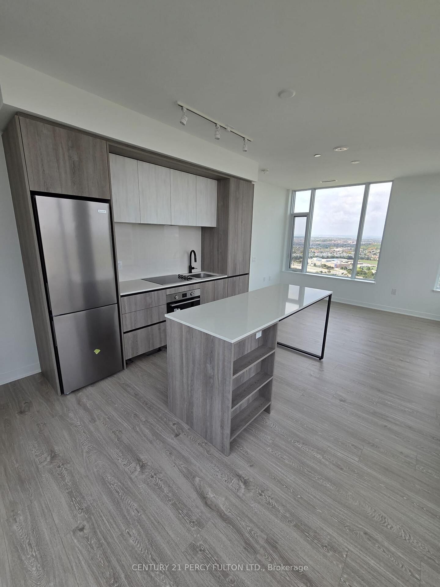 Property Photo:  2495 Eglinton Avenue W 2710  ON L3M 2T1 