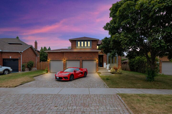 Photo de la propriété:  380 Summerchase Drive  ON L6H 5T7 