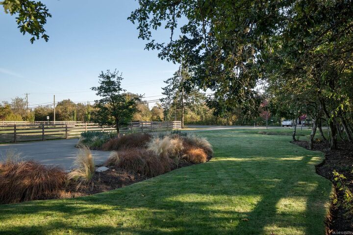 Property Photo: 838 Birch Rd BC V8L 5R9