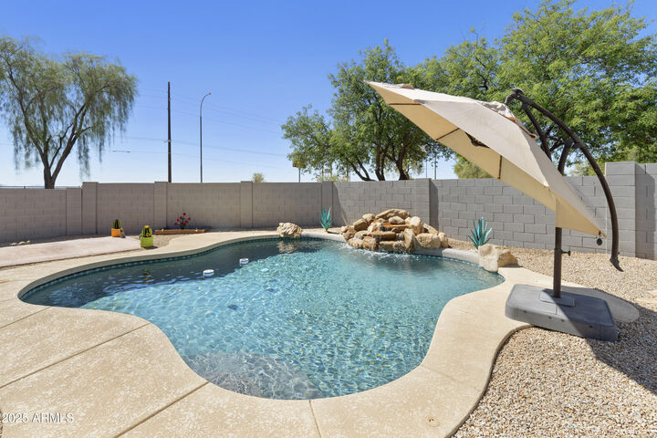 Property Photo:  2258 E Gleneagle Drive  AZ 85249 