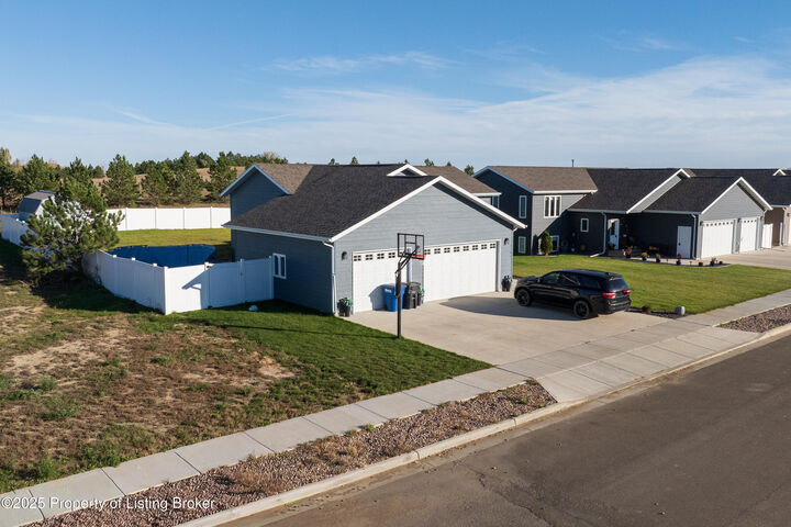 Property Photo: 3294 Lyons Avenue ND 58601