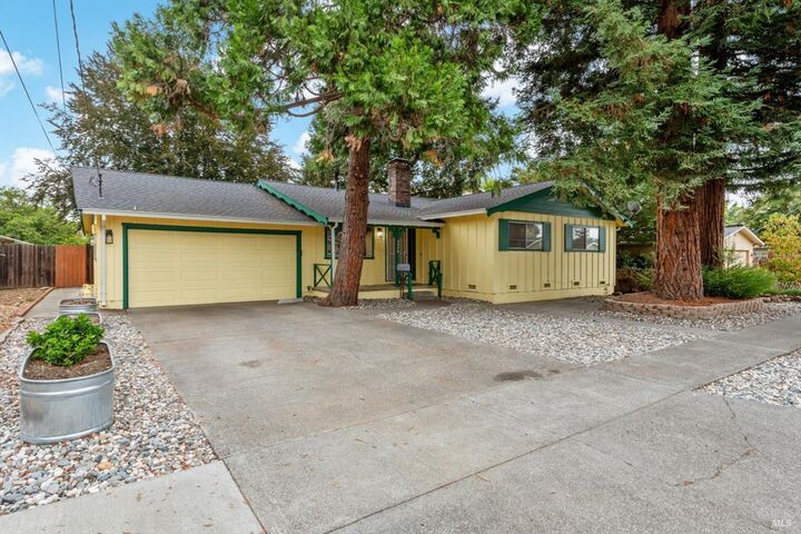 Property Photo:  3350 Linda Vista Avenue  CA 94558