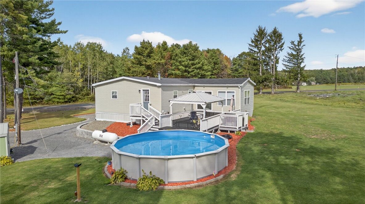Property Photo:  2070 Beach Road  NY 14878 