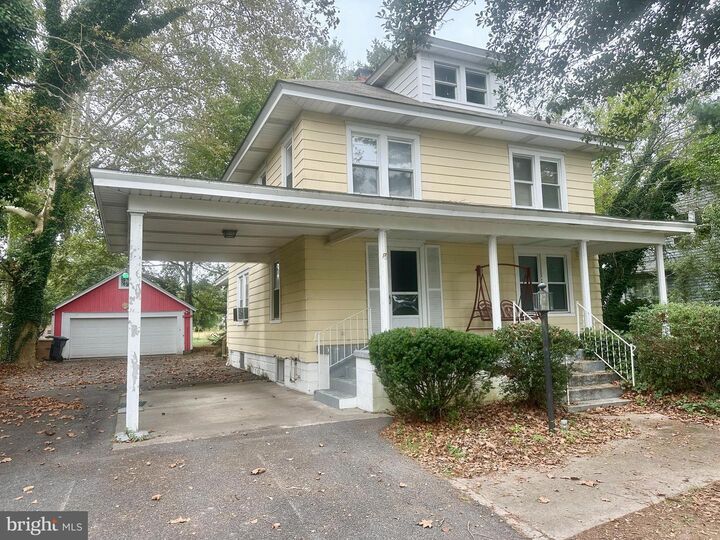 Property Photo:  801 N Dupont Boulevard  DE 19963