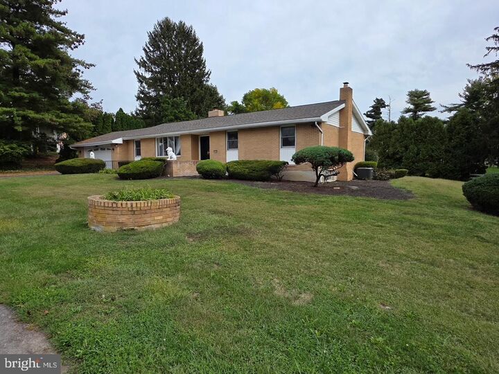 Property Photo:  650 High Street  PA 17113 