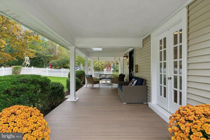 Property Photo:  106 S Valley Road  PA 19301 