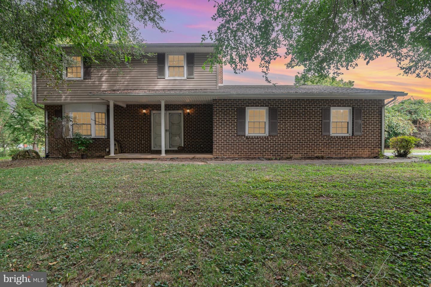Property Photo:  1006 Sheffield Avenue  PA 17055 