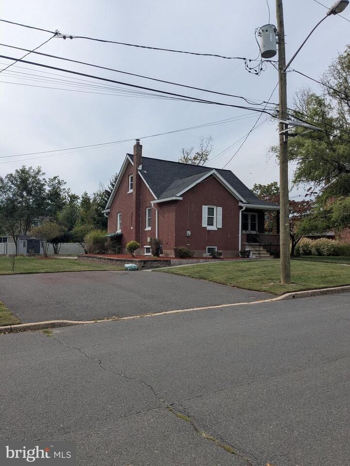 Property Photo:  94 Hinckle Avenue  NJ 08628 