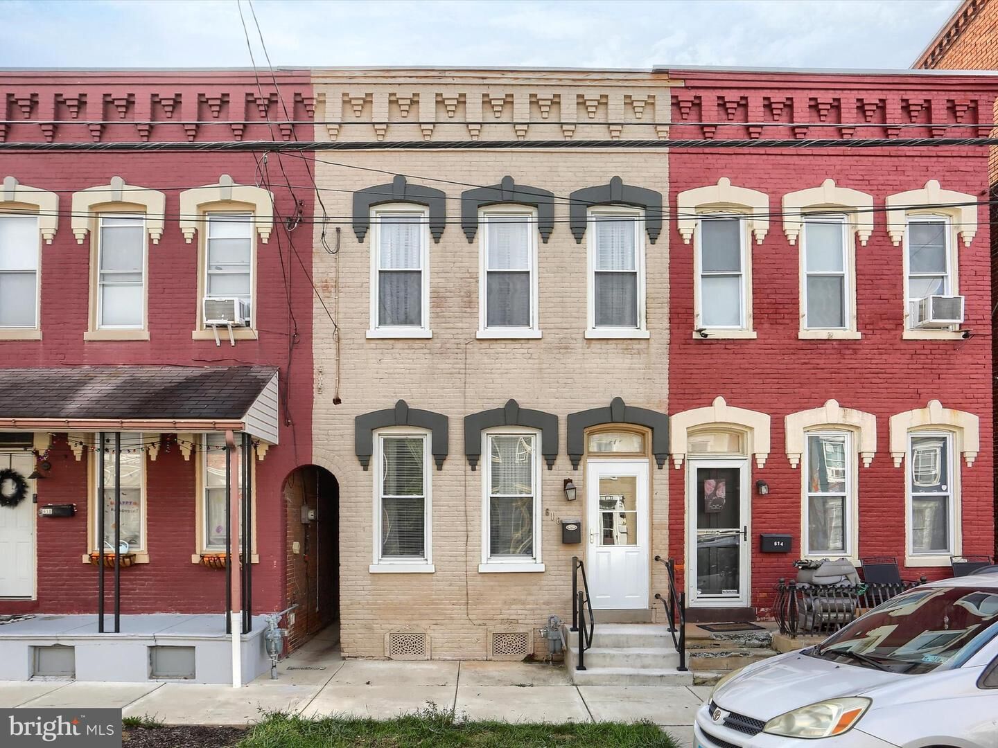 Property Photo:  616 Walnut Street  PA 17512 