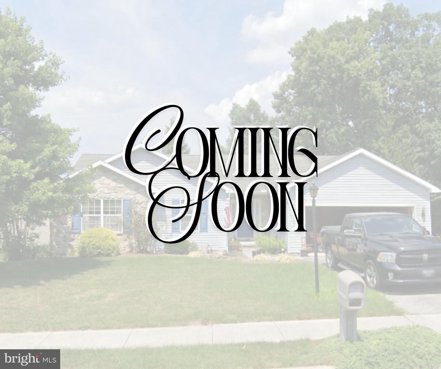 Property Photo:  2 Astoria Drive  PA 17331 