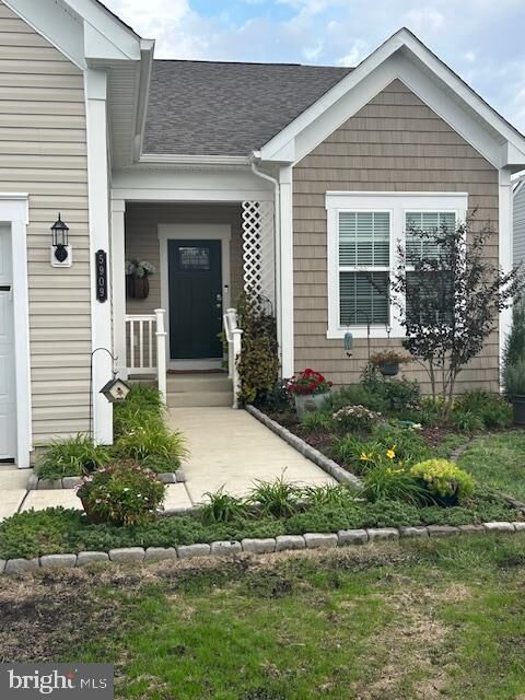 Property Photo:  5909 Avery Point Drive  VA 22406 