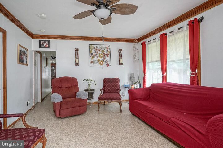 Property Photo:  724 E Grape Street  NJ 08360 
