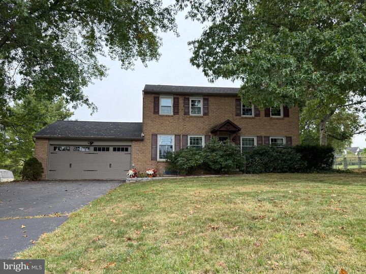 910 Westminster Ave  Hanover PA 17331 photo