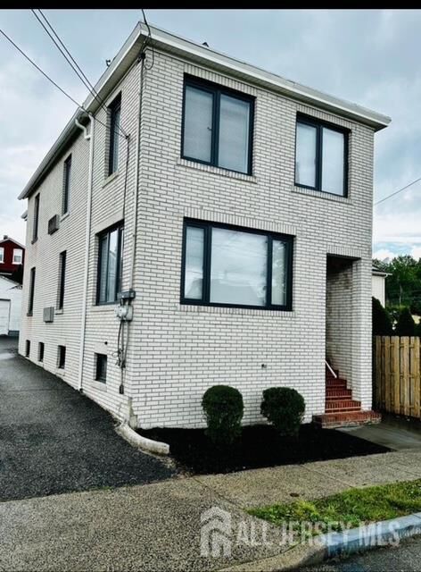 Property Photo:  9 Fraser Street  NJ 08863 