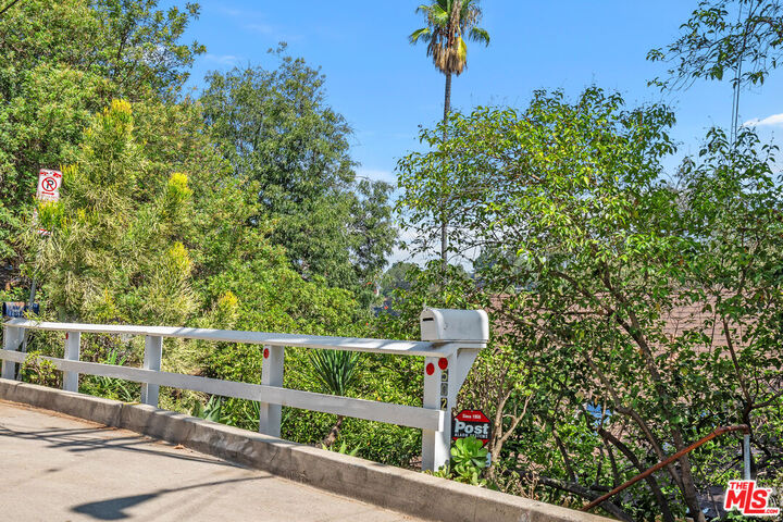 Property Photo:  502 Dove Dr  CA 90065 