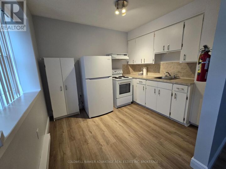 Photo de la propriété:  238 Lincoln Street 1  ON L3B 4M9 